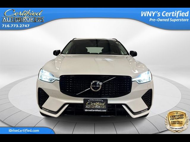 2023 Volvo XC60 Plus Dark Theme