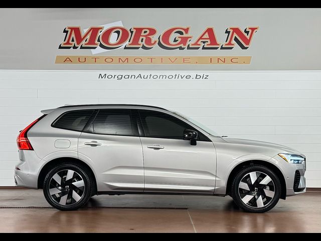 2023 Volvo XC60 Recharge Plug-In Hybrid Plus Dark Theme