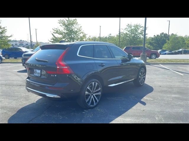 2023 Volvo XC60 Ultimate Bright Theme