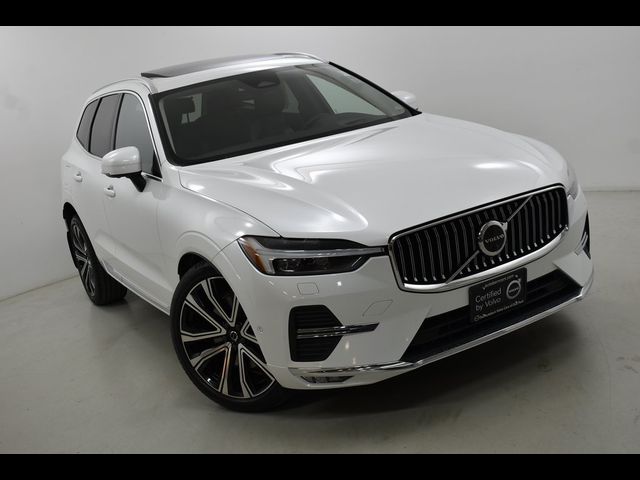 2023 Volvo XC60 Ultimate Bright Theme