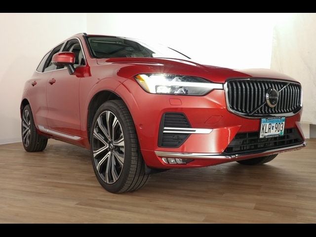 2023 Volvo XC60 Ultimate Bright Theme