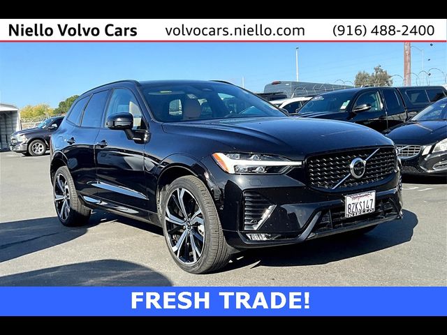 2023 Volvo XC60 Ultimate Dark Theme