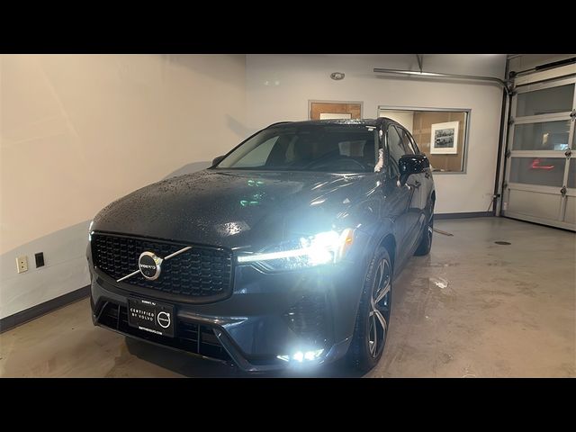 2023 Volvo XC60 Ultimate Dark Theme