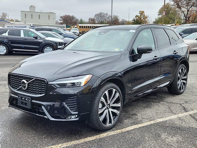 2023 Volvo XC60 Ultimate Dark Theme