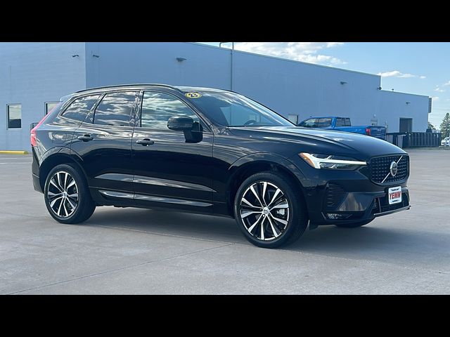 2023 Volvo XC60 Ultimate Dark Theme