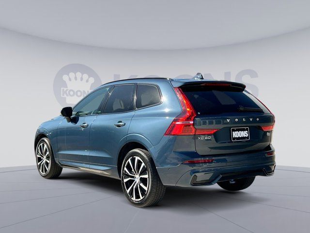 2023 Volvo XC60 Ultimate Dark Theme