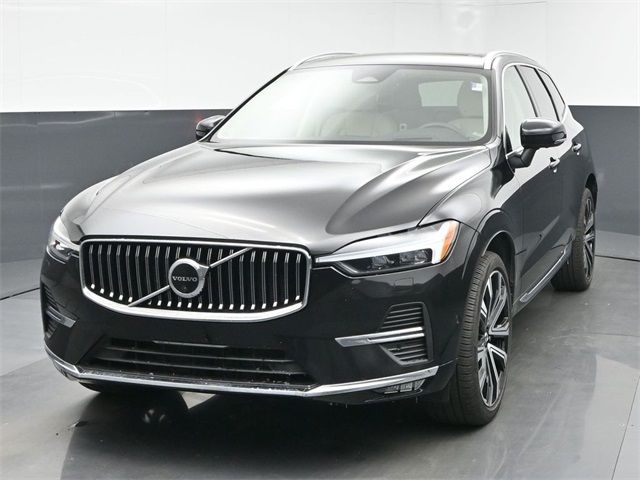 2023 Volvo XC60 Ultimate Bright Theme