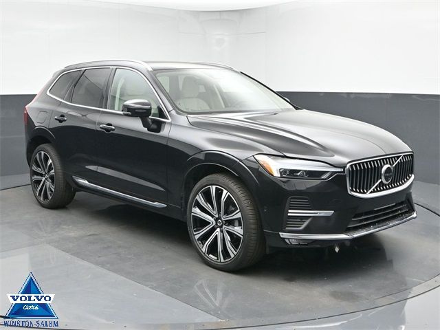 2023 Volvo XC60 Ultimate Bright Theme