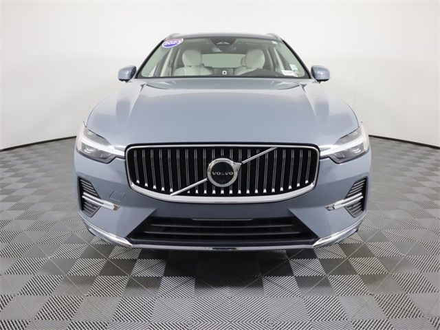 2023 Volvo XC60 Ultimate Bright Theme