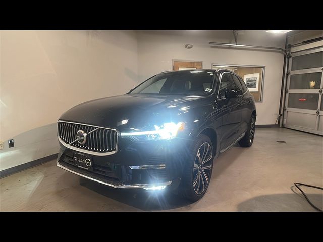 2023 Volvo XC60 Ultimate Bright Theme