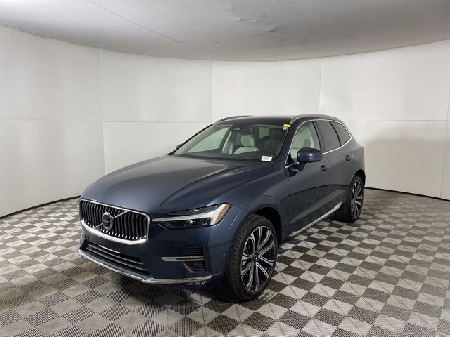 2023 Volvo XC60 Ultimate Bright Theme