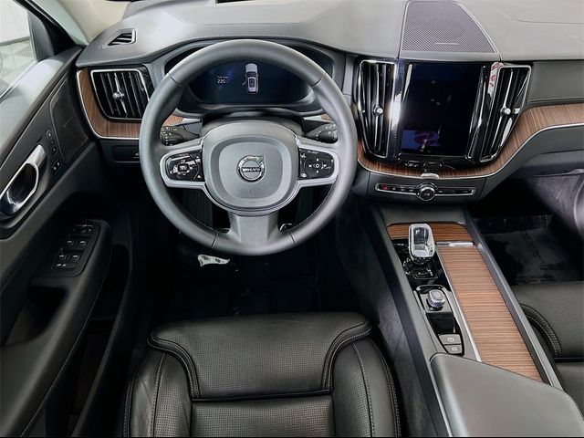 2023 Volvo XC60 Ultimate Bright Theme