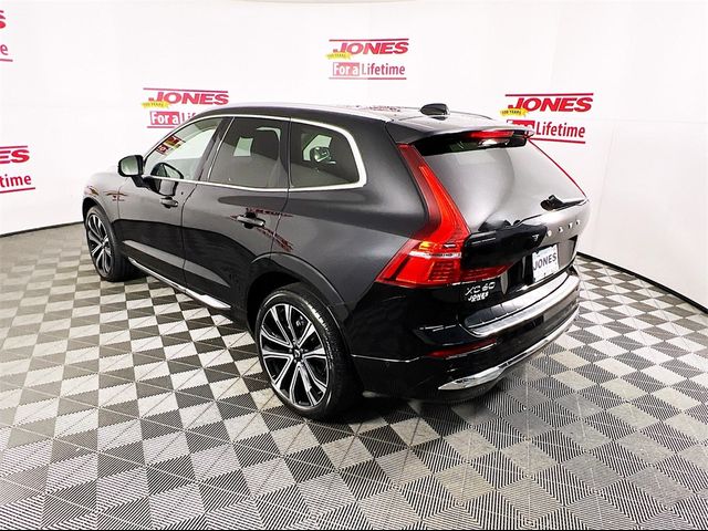 2023 Volvo XC60 Ultimate Bright Theme