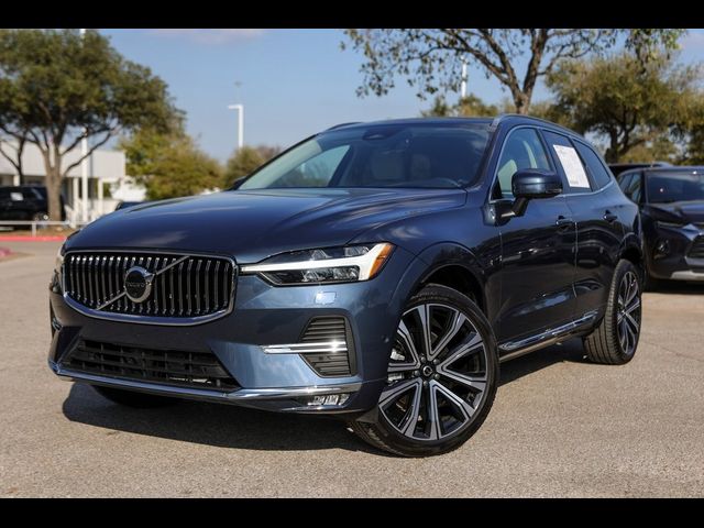 2023 Volvo XC60 Ultimate Bright Theme