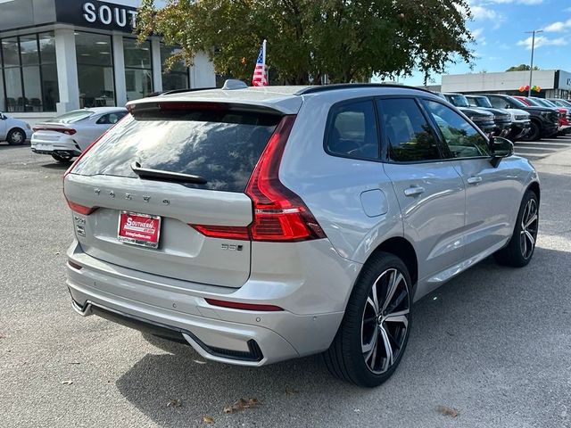 2023 Volvo XC60 Ultimate Dark Theme