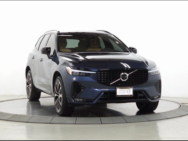 2023 Volvo XC60 Ultimate Dark Theme