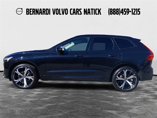 2023 Volvo XC60 Ultimate Dark Theme