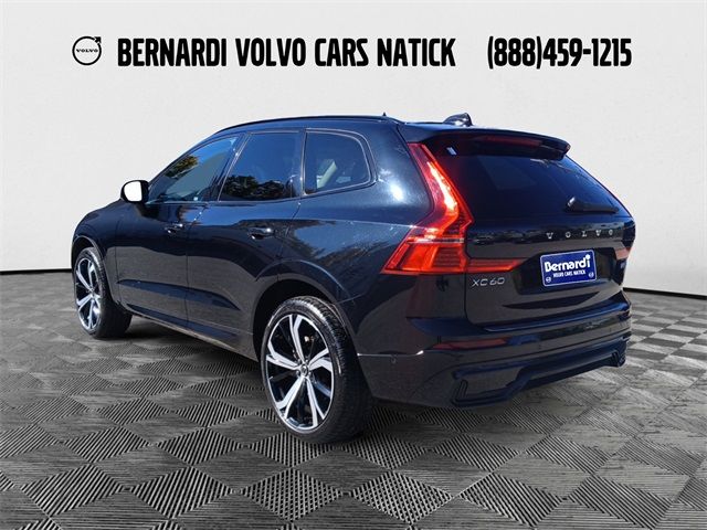 2023 Volvo XC60 Ultimate Dark Theme