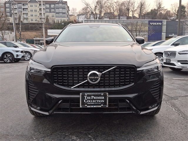 2023 Volvo XC60 Ultimate Dark Theme