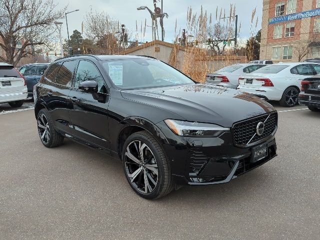 2023 Volvo XC60 Ultimate Dark Theme