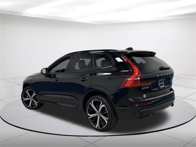 2023 Volvo XC60 Ultimate Dark Theme