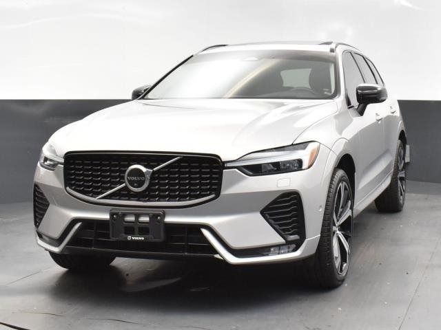 2023 Volvo XC60 Ultimate Dark Theme