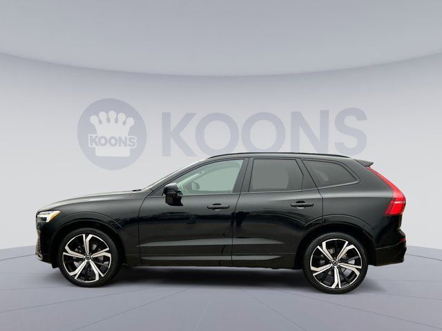 2023 Volvo XC60 Ultimate Dark Theme