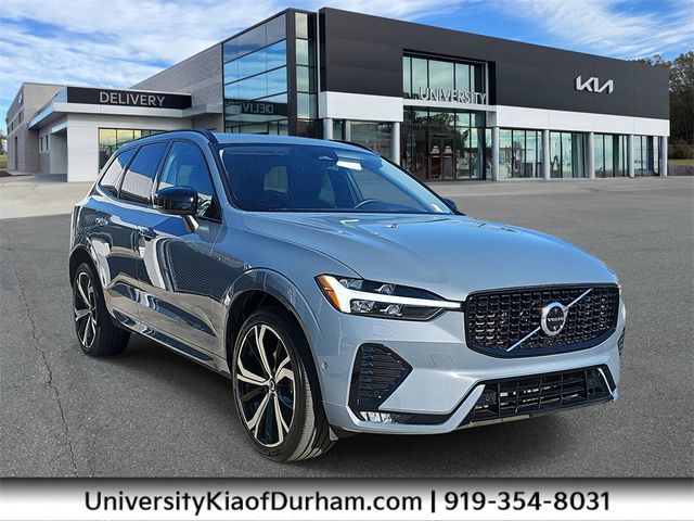 2023 Volvo XC60 Ultimate Dark Theme