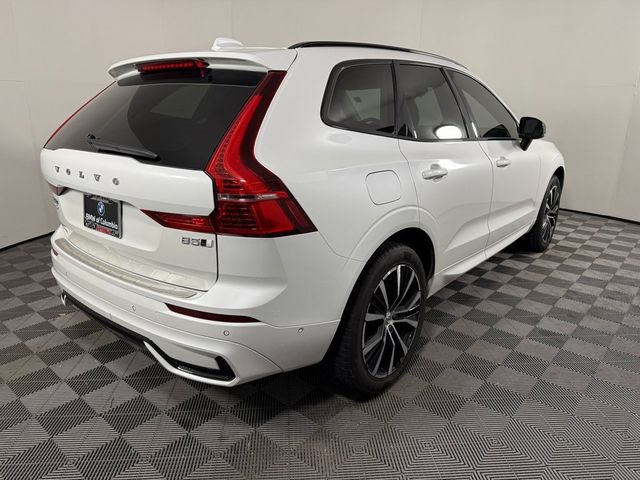 2023 Volvo XC60 Ultimate Dark Theme