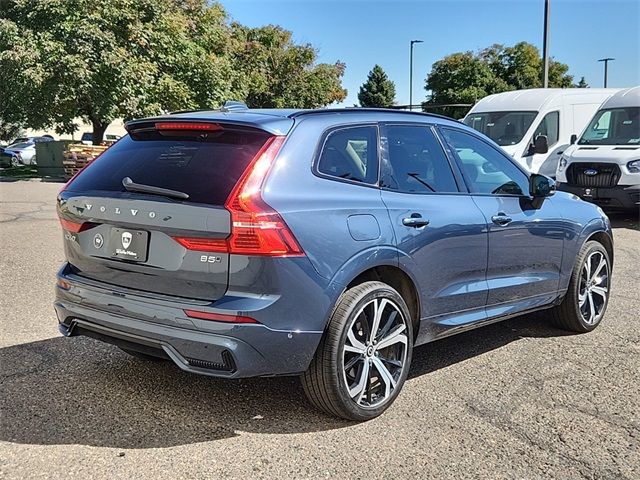 2023 Volvo XC60 Ultimate Dark Theme