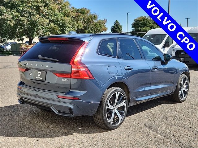 2023 Volvo XC60 Ultimate Dark Theme