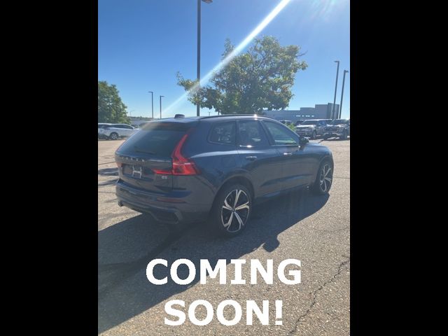 2023 Volvo XC60 Ultimate Dark Theme