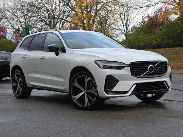 2023 Volvo XC60 Ultimate Dark Theme