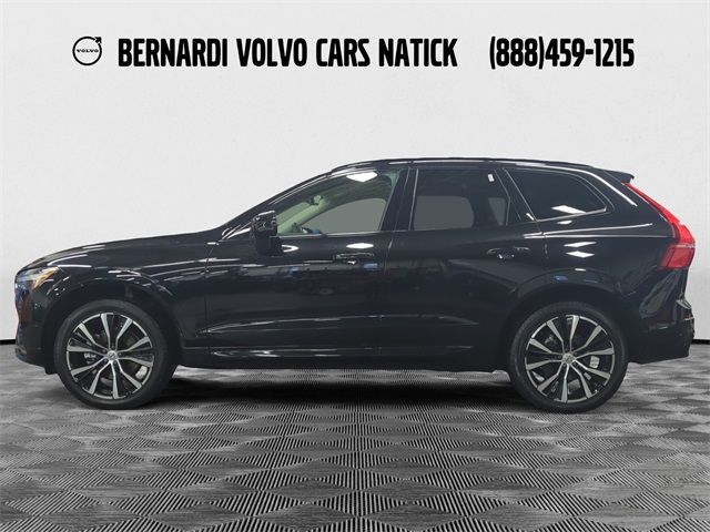 2023 Volvo XC60 Ultimate Dark Theme