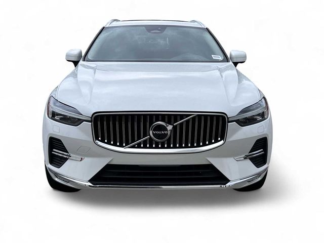 2023 Volvo XC60 Ultimate Bright Theme