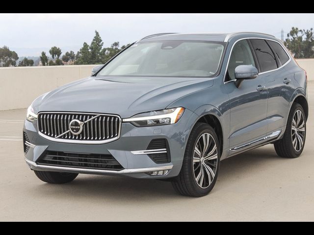 2023 Volvo XC60 Ultimate Bright Theme