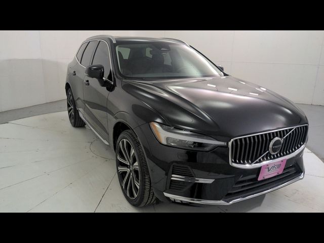 2023 Volvo XC60 Ultimate Bright Theme