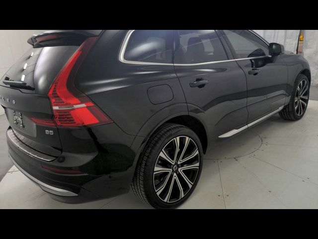2023 Volvo XC60 Ultimate Bright Theme