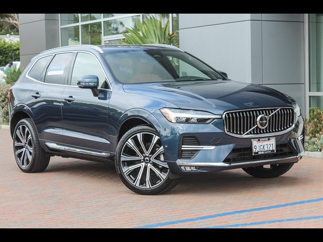 2023 Volvo XC60 Ultimate Bright Theme