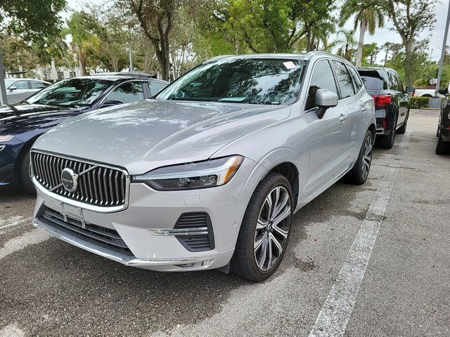 2023 Volvo XC60 Ultimate Bright Theme