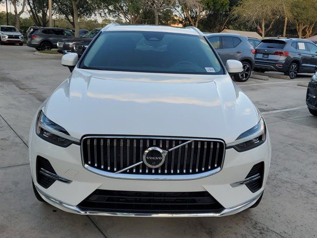 2023 Volvo XC60 Ultimate Bright Theme