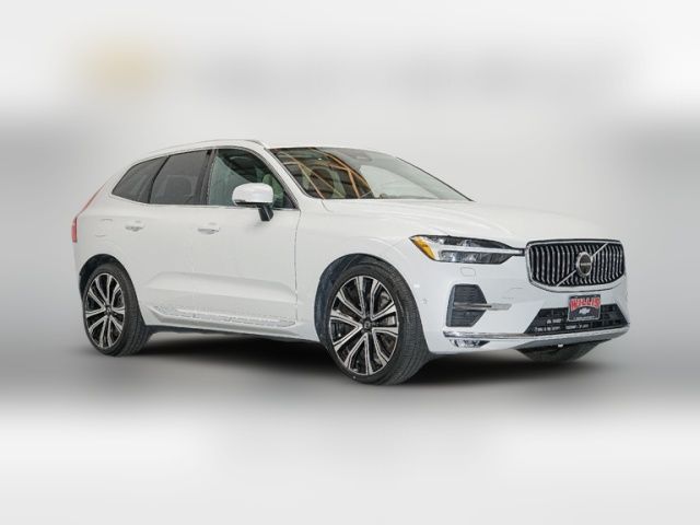 2023 Volvo XC60 Ultimate Bright Theme