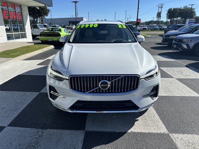 2023 Volvo XC60 Ultimate Bright Theme