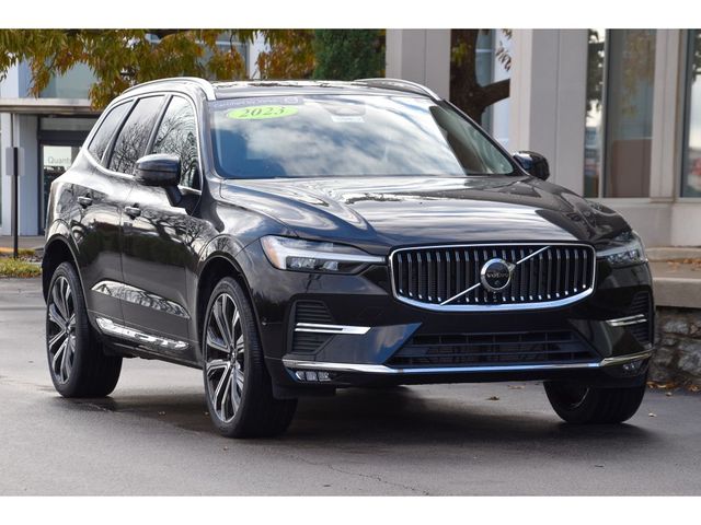 2023 Volvo XC60 Ultimate Bright Theme