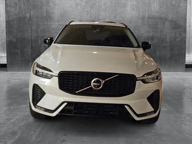 2023 Volvo XC60 Ultimate Dark Theme