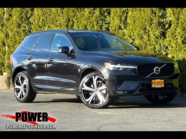 2023 Volvo XC60 Ultimate Dark Theme