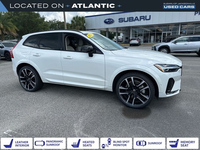 2023 Volvo XC60 Ultimate Dark Theme