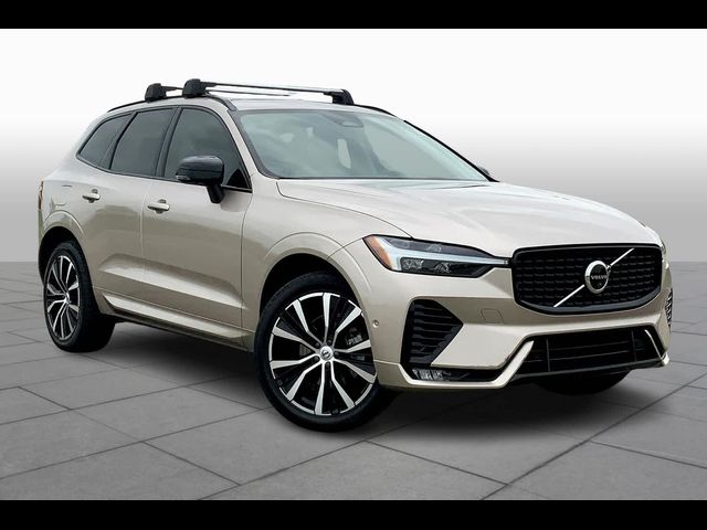 2023 Volvo XC60 Ultimate Dark Theme