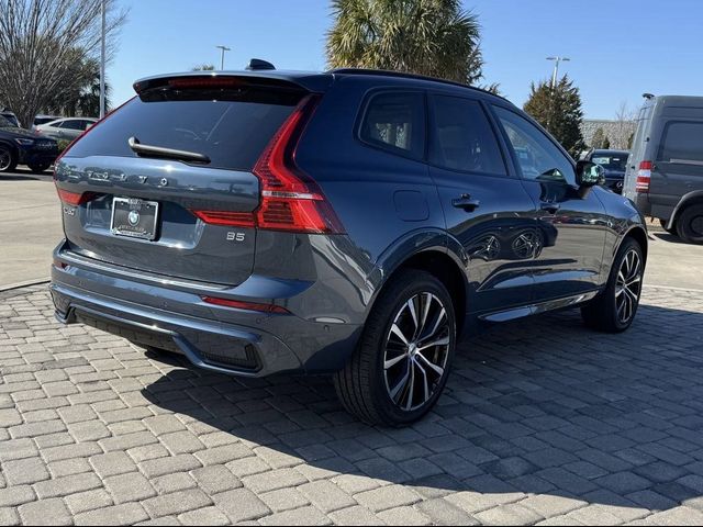 2023 Volvo XC60 Ultimate Dark Theme