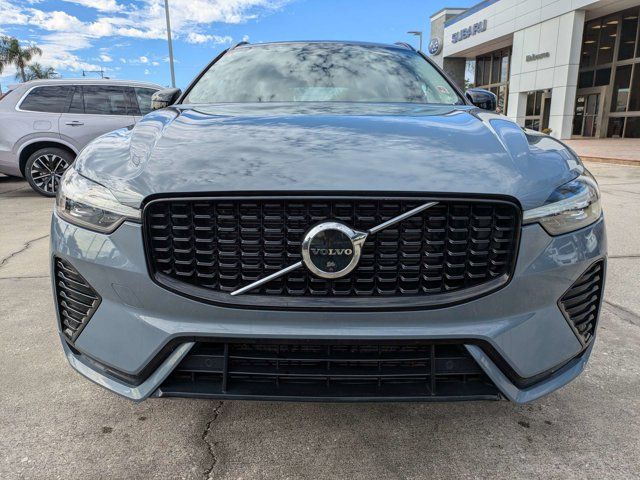 2023 Volvo XC60 Ultimate Dark Theme